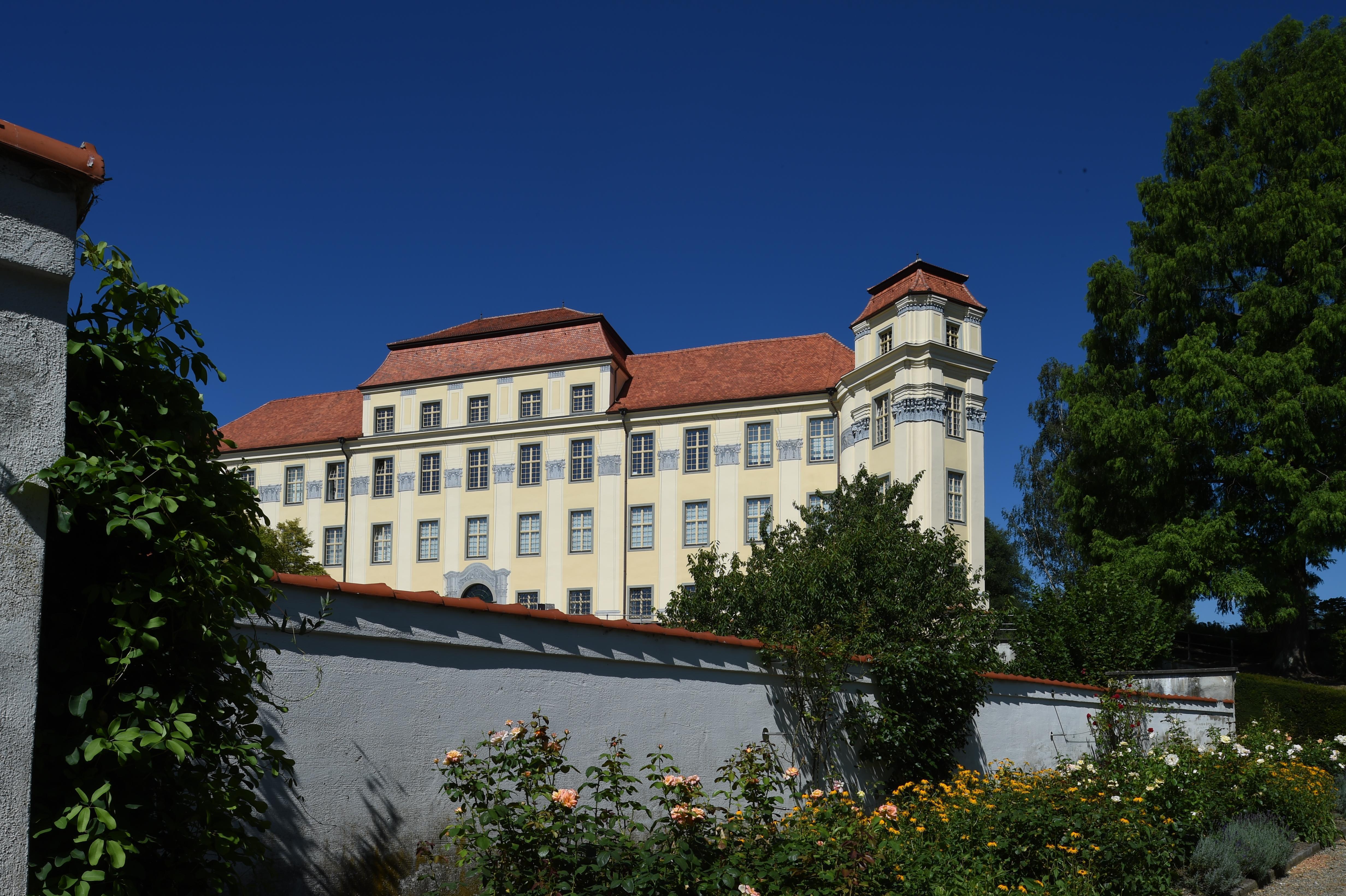 Neues Schloss Tettnang mit Blick auf den südlichen Erkerturm