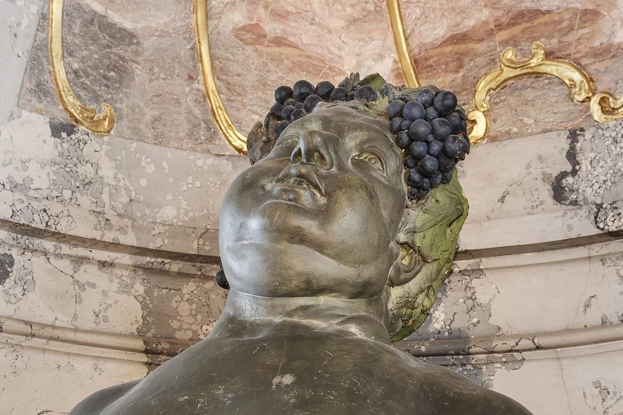 Neues Schloss Tettnang, Detail, Bacchusofen, Detailansicht des Kopfes