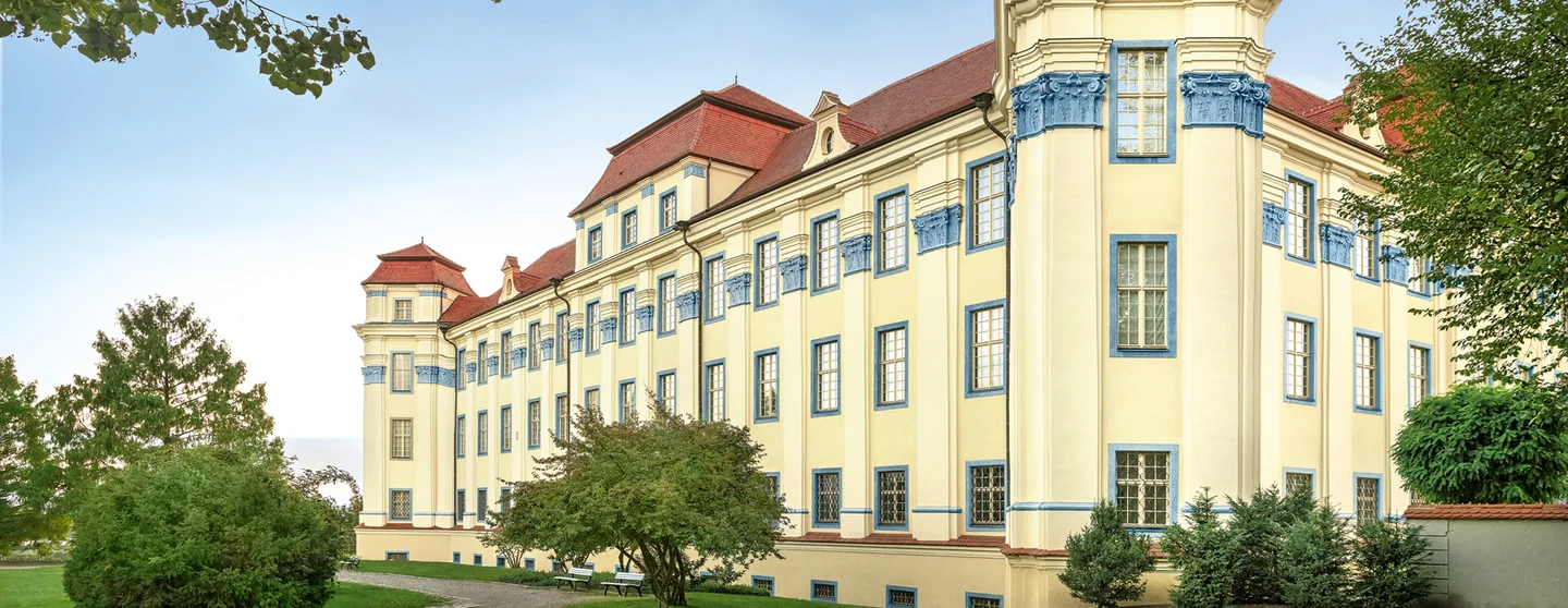 photo: Staatliche Schlösser und Gärten Baden-Württemberg, Günther Bayerl Tettnang New Palace, view of the palace's exterior